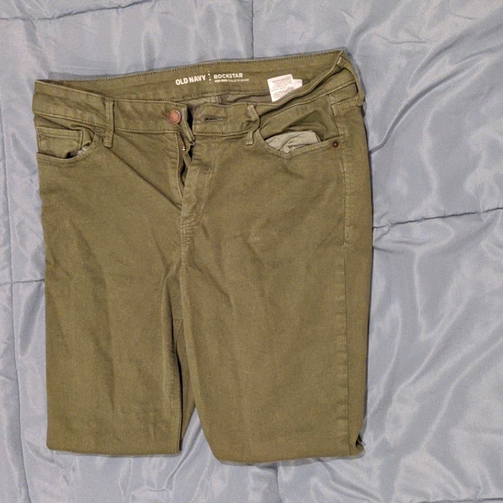 mid-rise pants